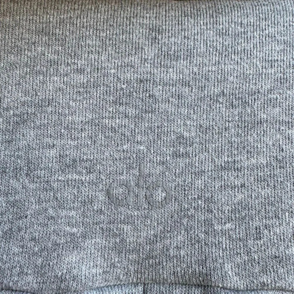 ALO Yoga Sweater Sweatshirt Womens Small Gray Turtle Neck Mock Neck Haze Funnel